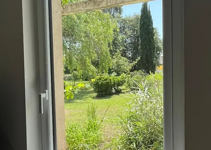 La Vieille Ferme De *