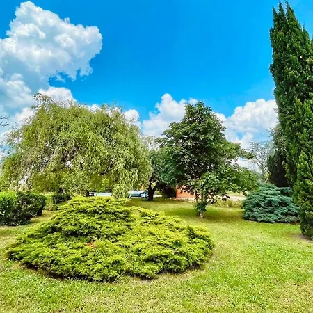 La Vieille Ferme De *